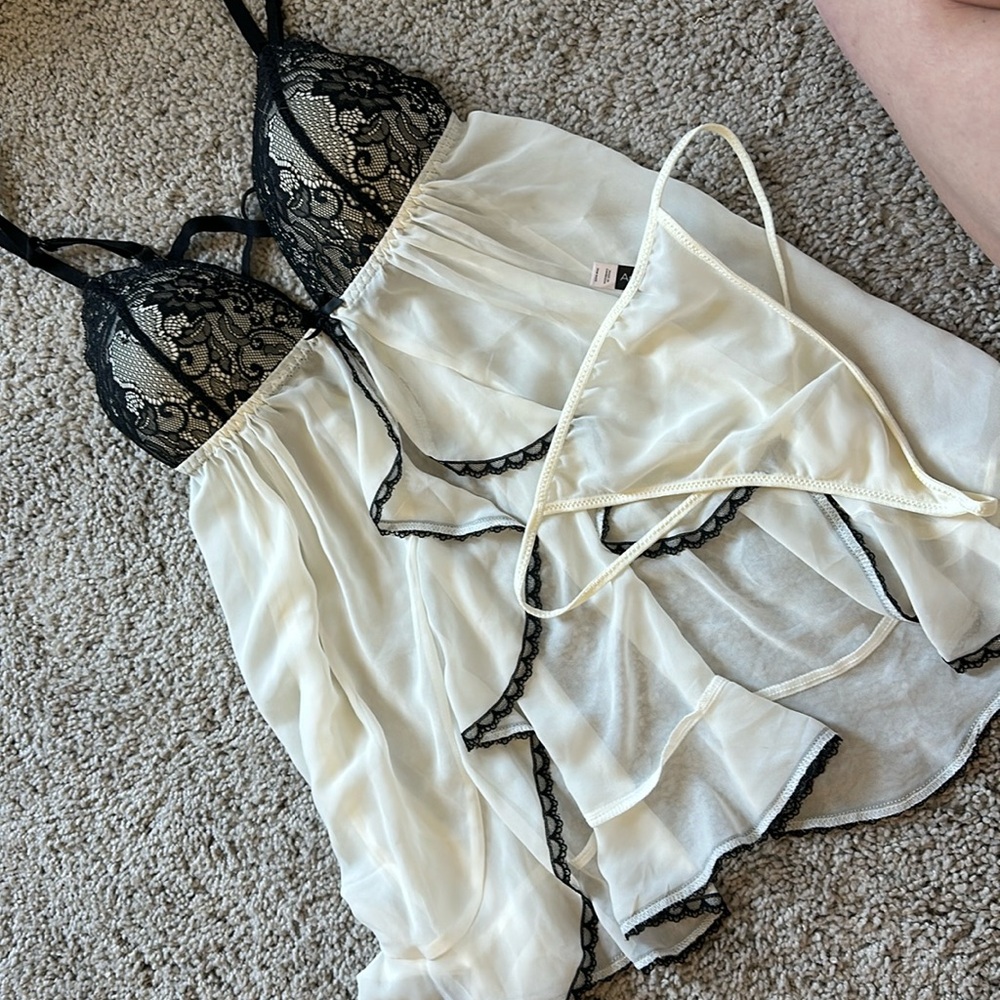 Ambrielle Lingerie set.